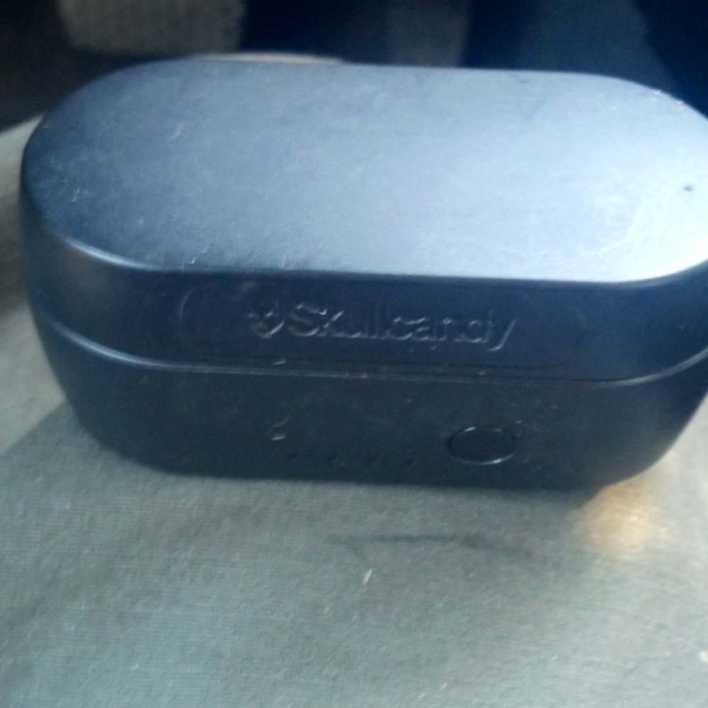 Skullcandy Bluetooth headphones